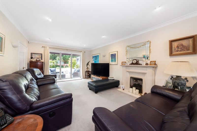 Living Room- click for photo gallery